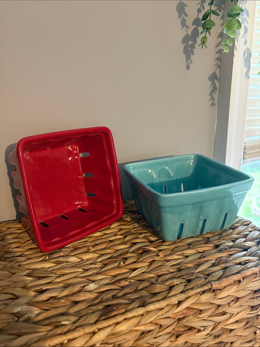 Tag Ceramic Serveware Berry Baskets in Red and Teal